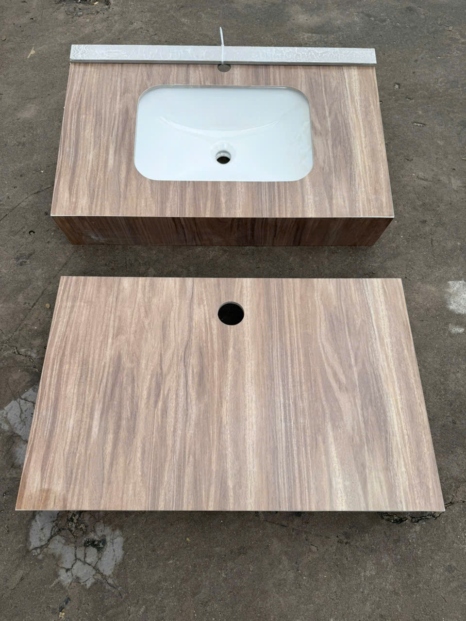 Tủ lavabo bàn đá DV840 vàng