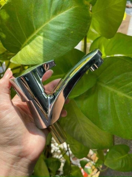 Vòi lavabo lạnh tay hỏi 20cm